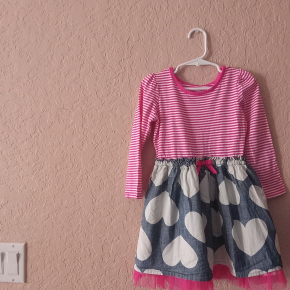The Children's Place striped pink and white with hearts Size 4t